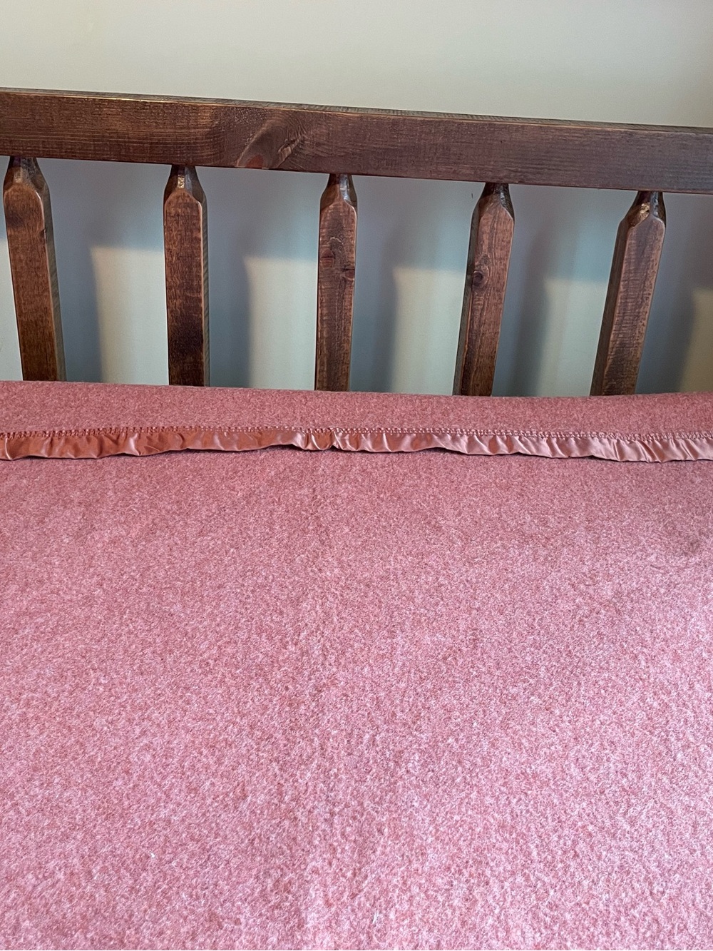 Vintage Ottawa Valley Woollens Wool Blanket Satin Trim Canada 64x80 Full/Twin - Picture 4 of 4